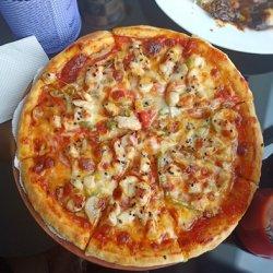 Restoran-restoran di Pangkalpinang Ini Sajikan Menu Pizza yang Menggugah Selera