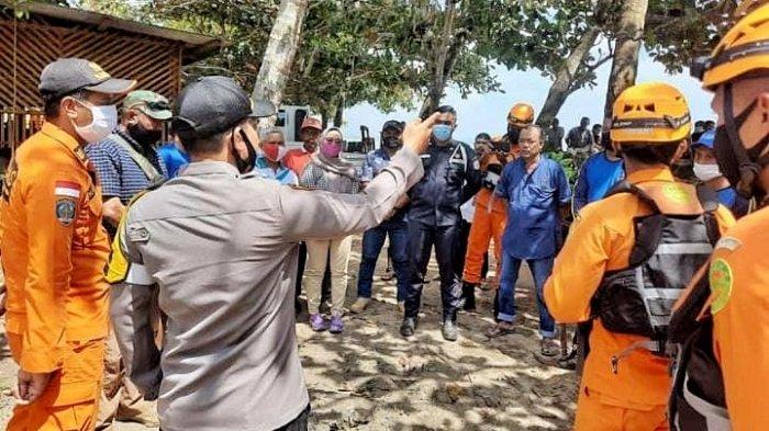 Tim gabungan bergerak mencari Haldi (59) yang hilang terjatuh dari atas perahu mesin di perairan laut Tempilang