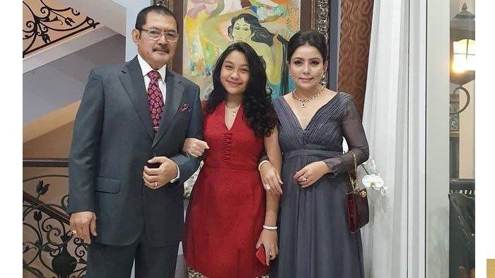 Khirani Putri Trihatmojo, putri semata wayang Mayangsari dan Bambang.
