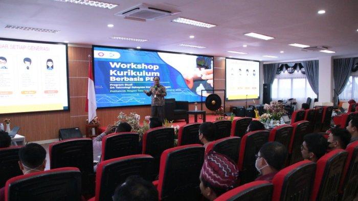 Suasana Workshop Kurikulum Berbasis Project Based Learning (PBL) di kampus Politala yang dimulai, Rabu (16_11).