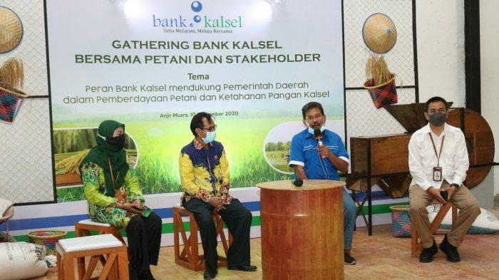 Acara Gathering Bank Kalsel bersama Pemkab Batola dan Kelompok Tani di Gudang SRG, Kecamatan Anjir Muara, Kabupaten Batola, Kamis (10/9/2020).