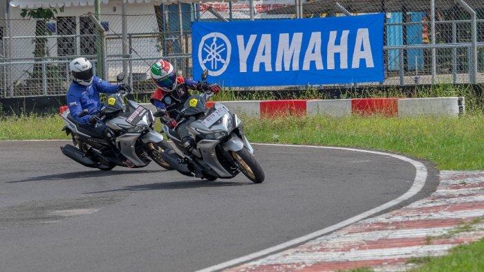All New Aerox 155 Connected menawarkan gaya berkendara motorsport, namun tetap praktis untuk dikendarai seperti menggunakan motor skutik.