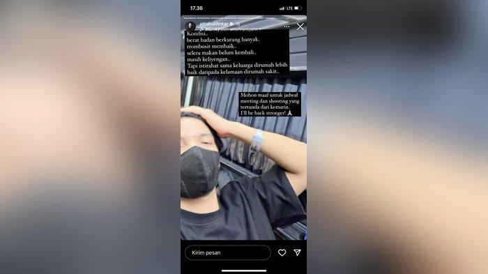Atta Halilintar sudah keluar Rumah Sakit dan pulang ke kediamannya bersama Aurel Hermansyah.