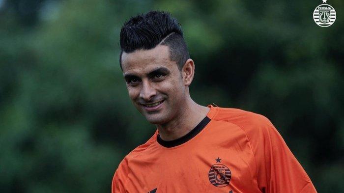 Bek Persija Jakarta Otavio Dutra