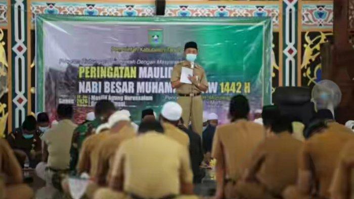 Plh Sekda saat berikan sambutan di acara peringata Maulid Nabi