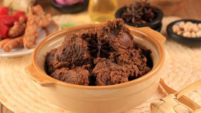 Ilustrasi rendang daging sapi khas Minang.