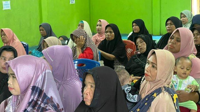 kurang lebih 50 warga Desa Malintang ikut program Transformasi Perpustakaan Berbasis Inklusi Sosial menjadikan pepaya jadi produk olahan