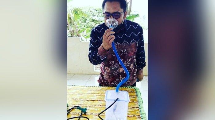 Maulana Akbar praktekkan penggunaan alat yang diciptakannya dalam lomba Teknologi Tepat Guna Tingkat Kabupaten.