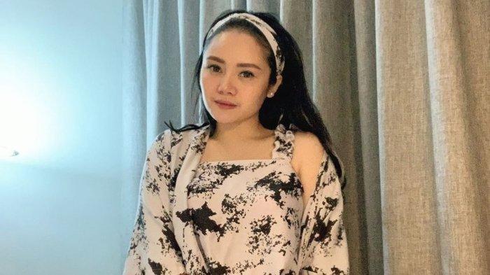 Mawar AFI bongkar cara Steno nafkahi dirinya sejak tahun 2016. Denny Sumarho syok tahu kebenarannya