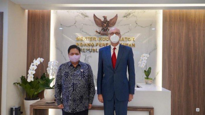 Menteri Koordinator Bidang Perekonomian Airlangga Hartarto melakukan pertemuan dengan Duta Besar Republik Ceko untuk Indonesia Jaroslav Dole?ek di Jakarta dalam rangka Courtesy Call