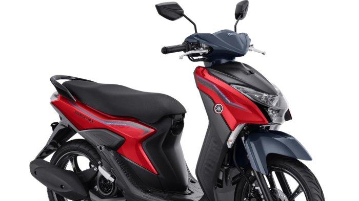 Metallic Red perpaduan warna merah dengan grafik biru