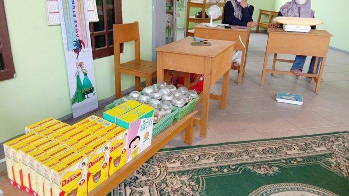 Paket pendukung kesehatan untuk bayi, balita dan ibu hamil di posyandu Kabupaten Tabalong, didukung PT Tanjung Power Indonesia (TPI), salah satu anak perusahaan Adaro Power.