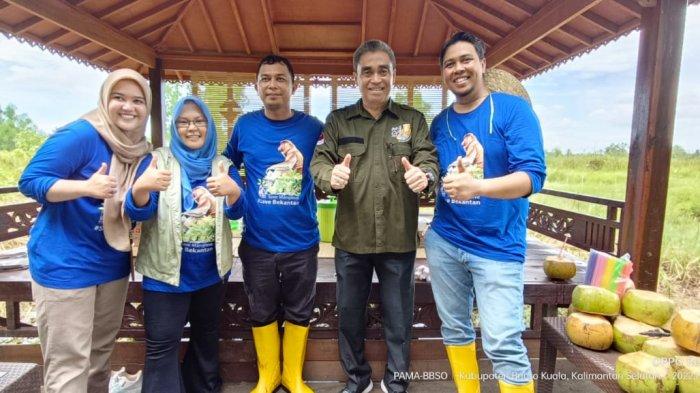 penanaman pohon mangrove rambai di Pulau Curiak Batola menjadi salah satu program CSR PT. Pamapersada Nusantara di bidang lingkungan.