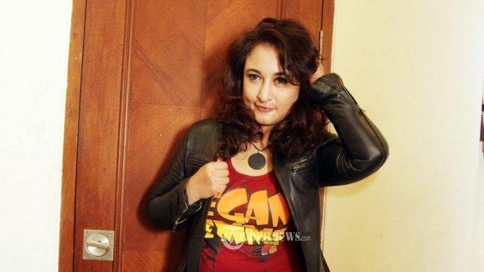 penyanyi-rinada-mantan-istri-andika-the-titans-ditangkap-kasus-narkoba-saya-baru-mencoba