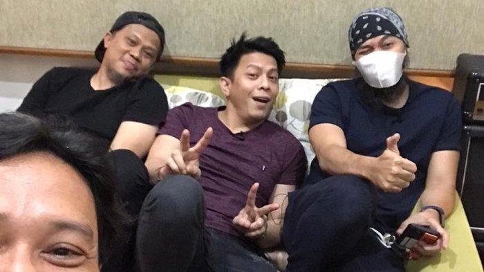 Reza, Uki dan Ariel NOAH
