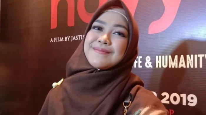 Ria Ricis saat menghadiri screening film Hayya: The Power of Love di XXI Epicentrum, Kuningan, Jakarta Selatan, Minggu sore (8/9/2019).