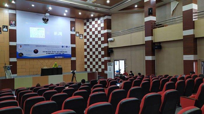Pelaksanaan seminar kefarmasian secara daring diikuti 800 orang, diselenggarakan Fakultas Farmasi Universitas Muhammadiyah (UM) Banjarmasin, Kalimantan Selatan, Sabtu (31/7/2021).