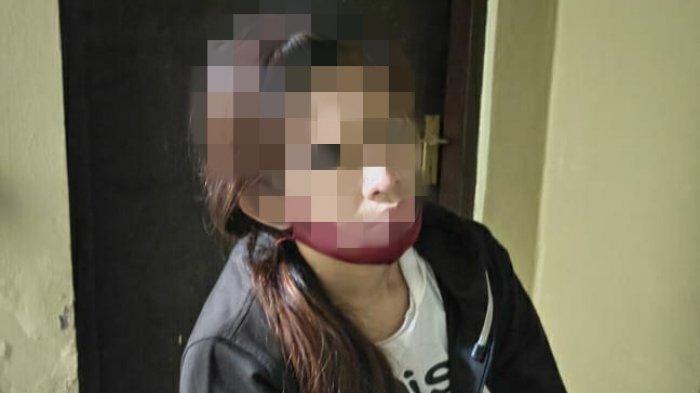 Tersangka kasus sabu, LB, diamankan di Polsek Tanta di Kabupaten Tabalong, Provinsi Kalimantan Selatan, Senin (22/2/2021).