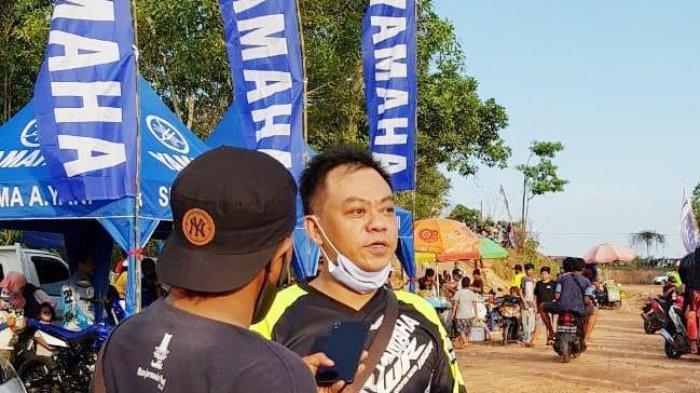 Yamaha WR 155 R diperkenalkan kepada masyarakat Kalimantan Selatan di Harmadji. MX Sirkuit, Desa Tungkaran, Martapura, Kabupaten Banjar