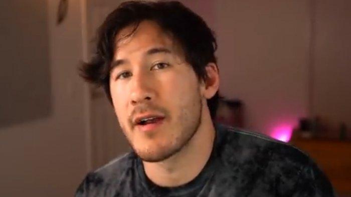 YouTuber Mark Fischbach (Markiplier).