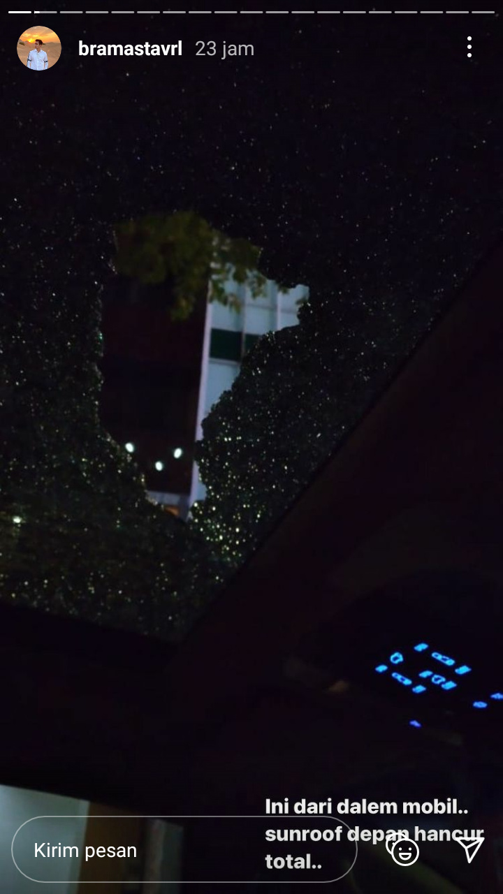 Kondisi mobil Verrell Bramasta yang diserang