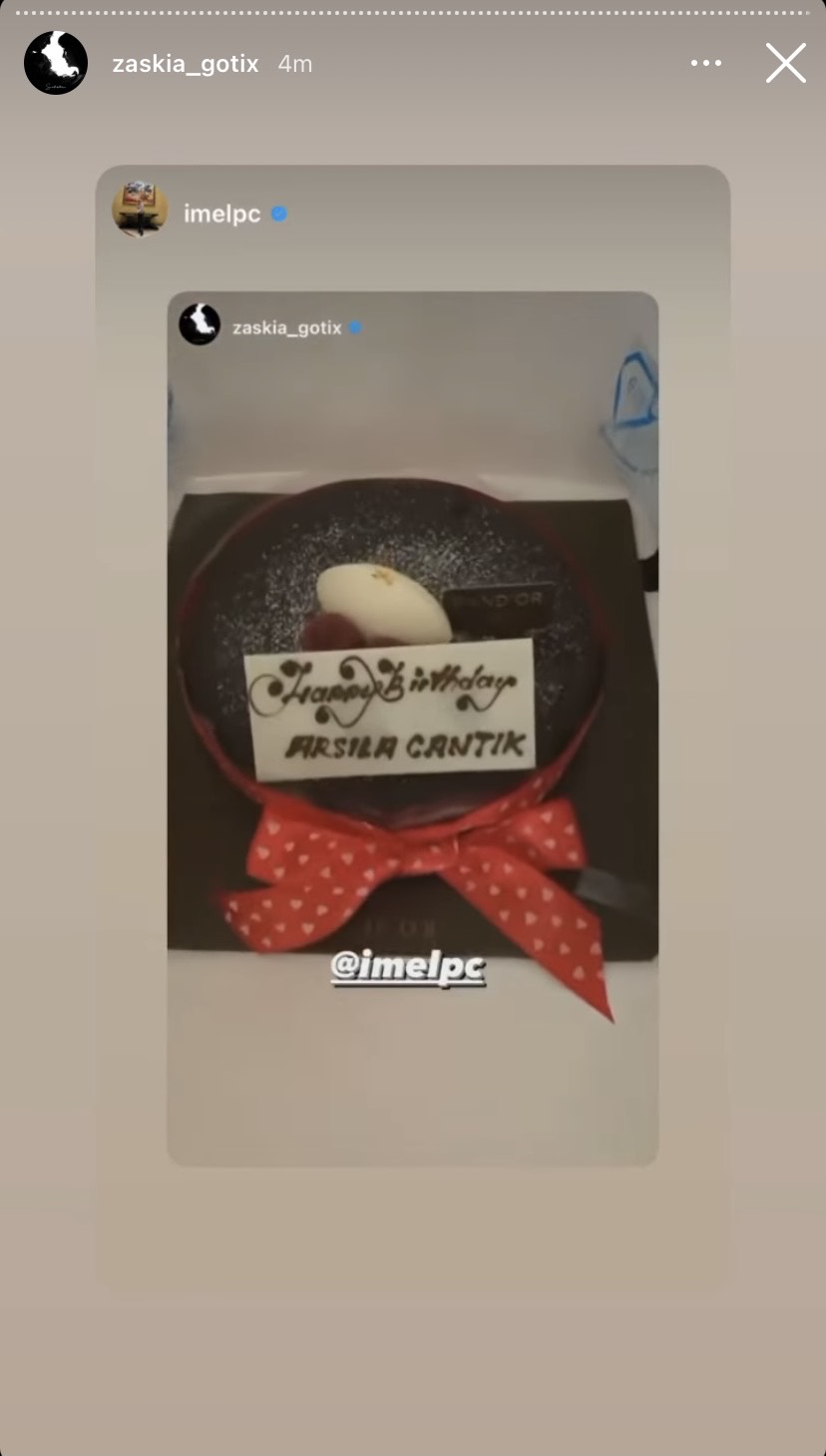 Kue tart dari Imel PC untuk Arsila anak Zaskia Gotik dan Sirajuddin Mahmud