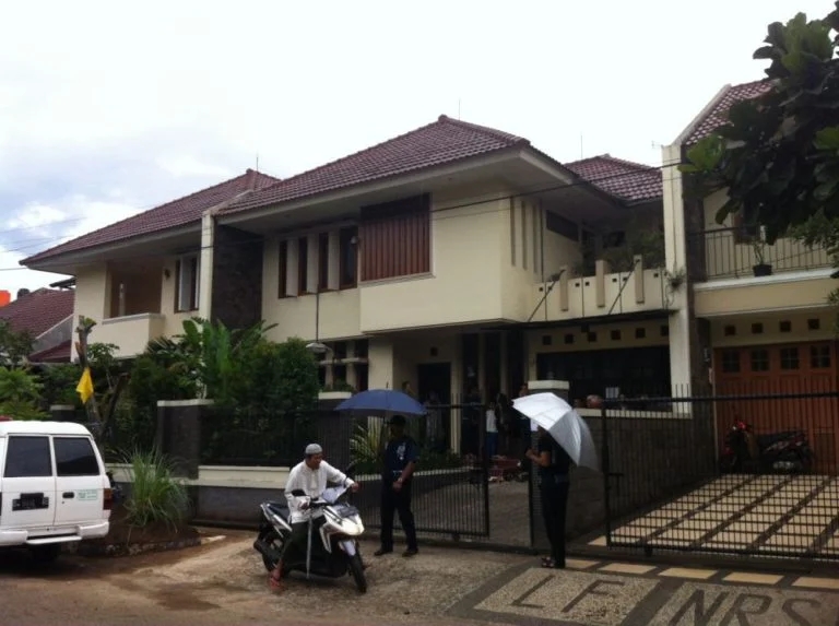 Rumah Ariel NOAH di kawasan elite
