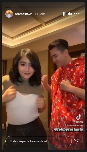Verrell dan Febby joget bareng