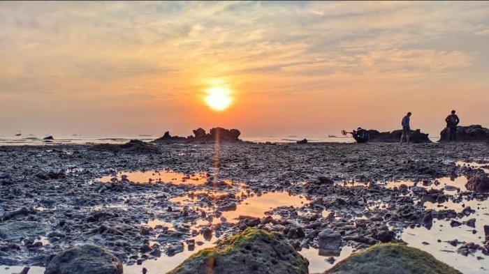 Senja di Pulau Cangkir.