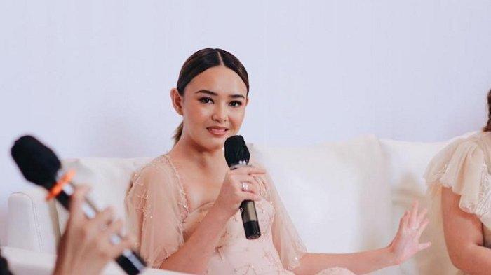 Amanda Manopo mulai menekuni dunia bisnis, di tengah kesibukannya syuting sinetron Ikatan Cinta.