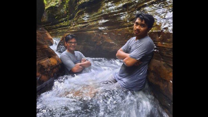 Curug Putri merupakan salah satu tempat wisata yang penuh adrenalin di Banten.