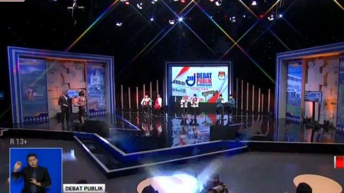 Debat publik putaran kedua untuk Calon Wali Kota dan Calon Wakil Wali Kota Tangerang Selatan (Tangsel) digelar KPU Kota Tangerang Selatan dan disiarkan langsung Metro TV, Kamis (3/12/2020) malam. Debat mempertemukan tiga pasangan calon yang bertarung dalam Pilkada Tangerang Selatan 2020.