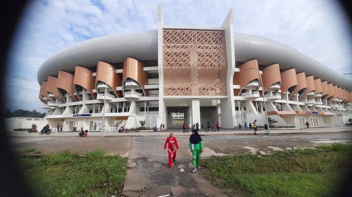 Tampak depan Banten International Stadion