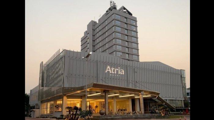 Hotel Atria Gading Serpong merupakan salah satu hotel mewah di Banten, di wilayah Kabupaten Tangerang.