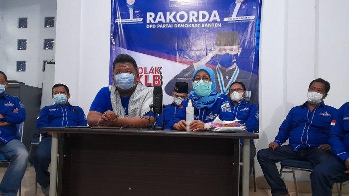 Ketua DPD Partai Demokrat Banten Iti Octavia Jayabaya di kantor DPD Partai Demokrat Banten, Kecamatan Cipocok, Kota Serang, Banten, Jumat (5/3/2021).