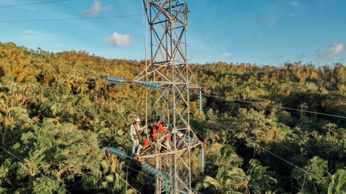 PLN berhasil membangun menara darurat (tower emergency) sebagai pengganti sementara dua menara saluran udara tegangan tinggi (SUTT) bertegangan 70 kilo Volt (kV) di Desa Tunfeu, Kecamatan Nekamese, Kabupaten Kupang, Nusa Tenggara Timur (NTT).