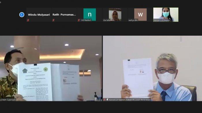 Kepala Kanwil DJP Banten Dyonisius Lucas Hendrawan menandatangani MoU pendirian Tax Center dan PKS Inklusi Perpajakan dengan Rektor Universitas Sultan Ageng Tirtayasa (Untirta) Prof DR Ir H Fatah Sulaiman dan Rektor Universitas Serang Raya (Unsera) DR M Hamdan.