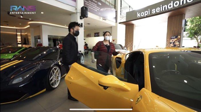 Nagita mengunjungi showroom mobil mewah yang lagi hits miliki Rudy Salim, Prestige Motorcars.