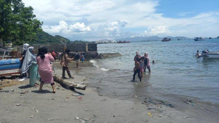 Pantai Mabak di Cilegon, Banten