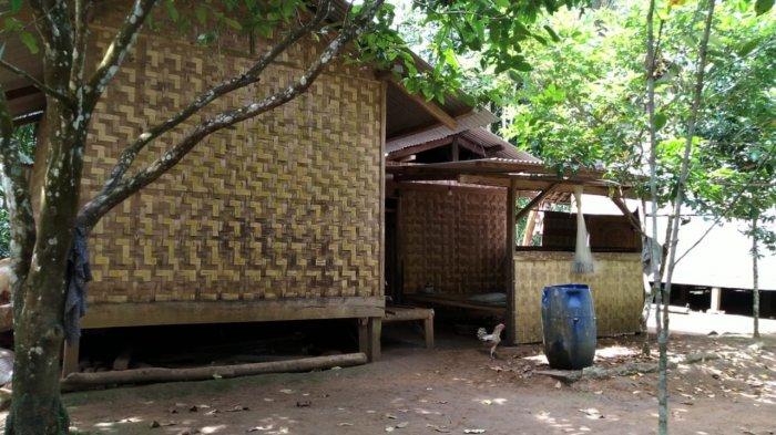 Suasana pemukiman warga di Kampung Cangkeuteuk, Desa Banyuasih, Kecamatan Cigeulis, Kabupaten Pandeglang, Banten, Rabu (31/3/2021).