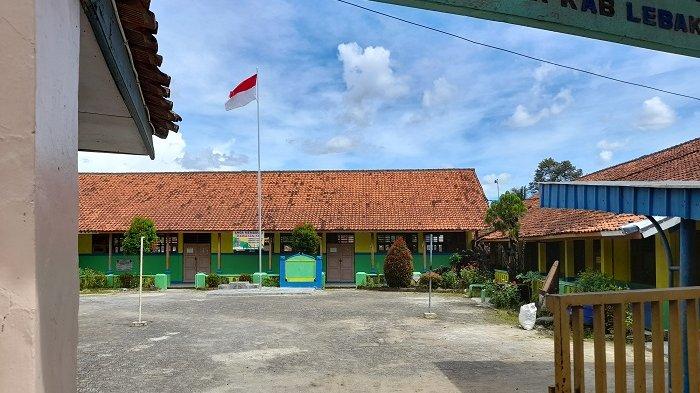 Suasana SDN 1 Kaduagung Timur di Jalan Ahmad Yani, Rangkasbitung, Kabupaten Lebak, Jumat (26/3/2021).
