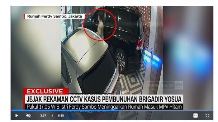Terekam CCTV gerak-gerik Ferdy Sambo dan Brigadir J beberapa menit sebelum pembunuhan sadis terjadi, pada 8 Juli 2022 di rumah pribadi sang jenderal.