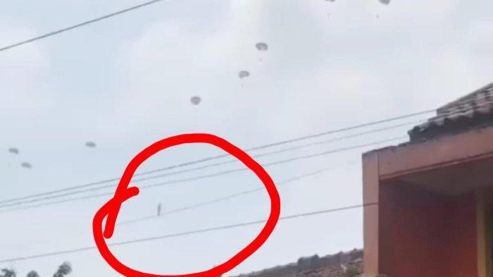 Viral sebuah detik detik video parasut prajurit TNI gagal mengambang saat penerjunan taktis di Landasan Lanud Sulaiman