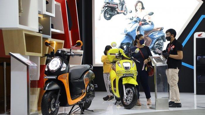 Lima produk terlaris adalah skutik premium sporti dengan tampilan desain layaknya skutik besar yaitu All New Honda Vario 160 ditemani Honda BeAT series, Honda Scoopy, Honda PCX160, dan juga skutik yang baru saja diluncurkan yaitu New Honda Genio.