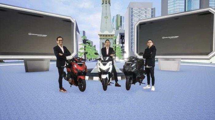 (dari kiri ke kanan) Parts Manager Astra Motor Yogyakarta Noviyanto Fathoni, Region Head Astra Motor Yogyakarta Ronny Agustinus, dan Marketing Manager Astra Motor Yogyakarta Thomas Pradu secara resmi memperkenalkan All New Honda Vario 160 dalam virtual launching All New Honda Vario 160 yang disiarkan melalui Facebook dan Instagram Honda Istimewa ID (19/2).