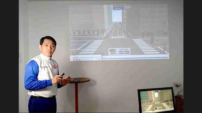Delivery skill presentation dan danger prediction advisory menjadi salah satu materi uji dalam Astra Honda Virtual Safety Riding Instructors Competition 2021