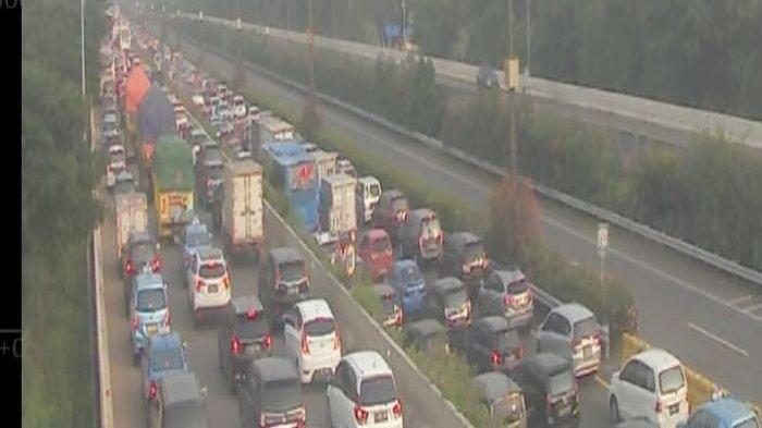 Macet Parah Akibat Kepulangan Rizieq Shihab