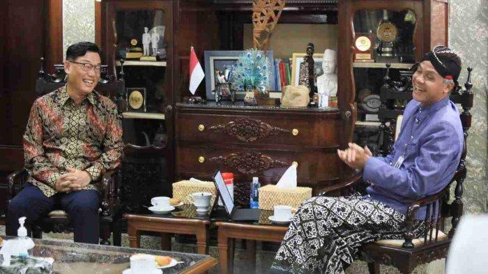 Park Tae-sung saat menemui Gubernur Ganjar Pranowo di rumah jabatan Gubernur Jateng, Kamis (9/6).