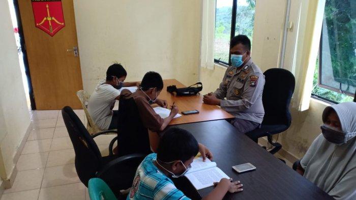 Polsek Tanjungpinang Kota memberikan pelayanan berupa internet gratis kepada pelajar yang belajar daring atau online selama pandemi Covid-19, Kamis (13/8/2020).