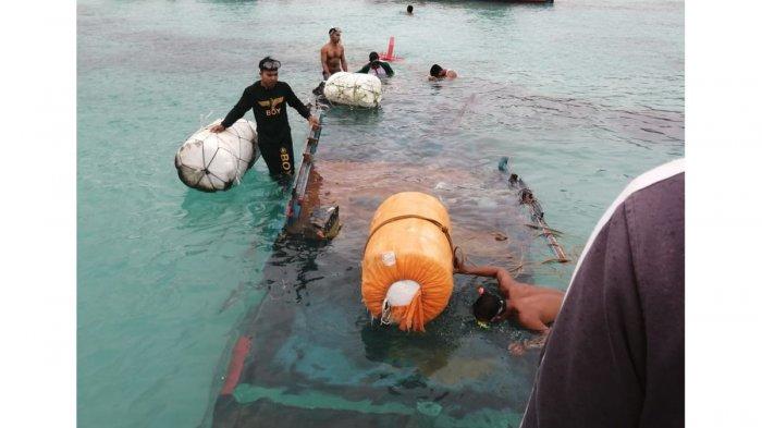 Kapal nelayan Desa Putik, Kecamatan Palmatak Anambas tenggelam saat akan mencari ikan di Perairan Tanjung Penes, Kamis (14/1/2021)